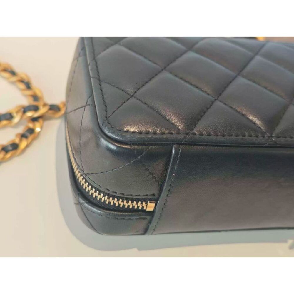 Chanel Women Pre-Loved Bag Very Good Condition - Picture 6 of 7